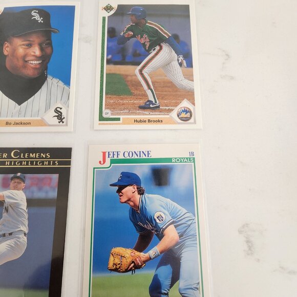 11 Assorted Baseball Cards - Various Years - Picture 3 of 4